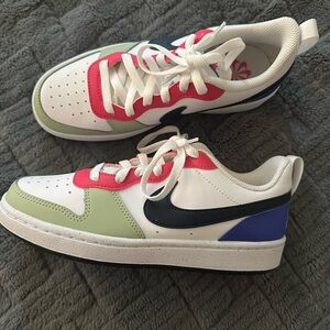 Nike White and Pink Sneakers